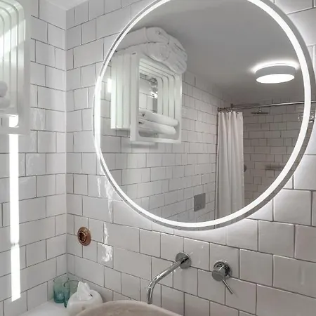 Szegzard - The 아파트호텔 4*