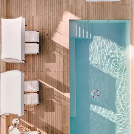 Szegzard - The 아파트호텔 4*