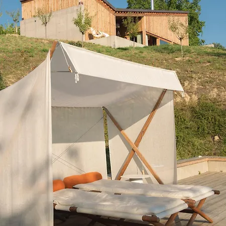 Szegzard - The 아파트호텔